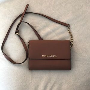 Micheal Kors Cross Body wallet purse